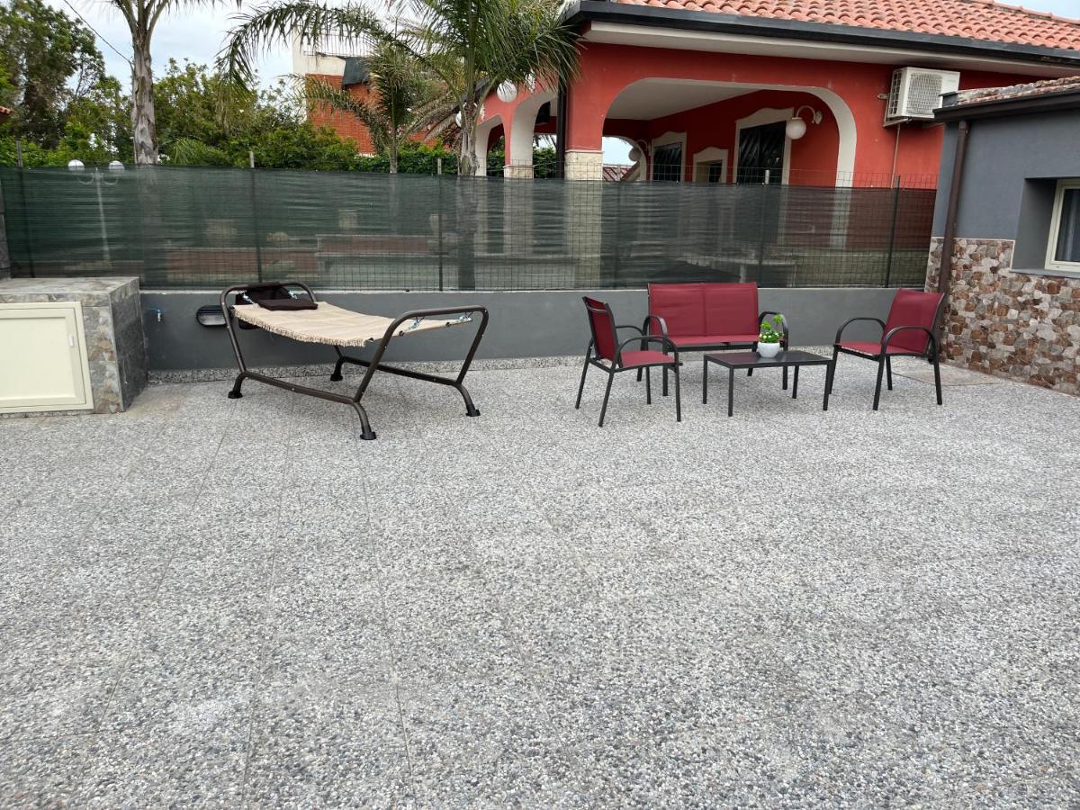 Baciati Dal Sole Apartment Catania Exterior foto